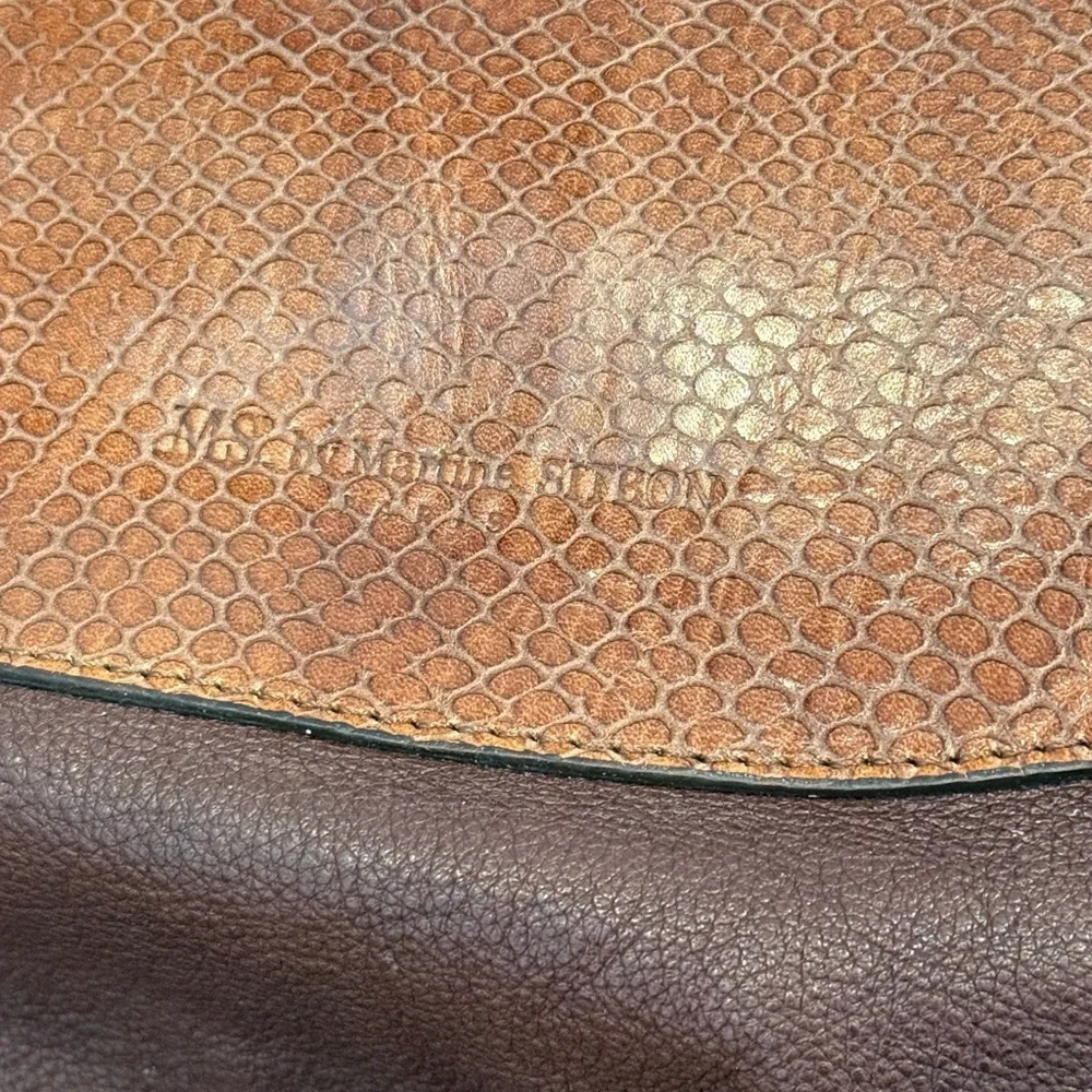 Soft Leather Round Hobo Handbag - Brown
